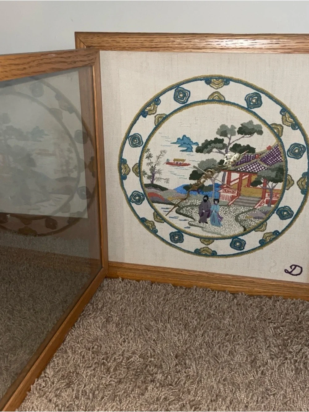 Handcrafted Asian‎ Embroidered Wall Clock -VNTGE -it works!